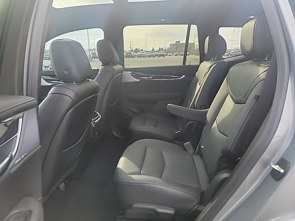 2024 CADILLAC XT6 - Image 9