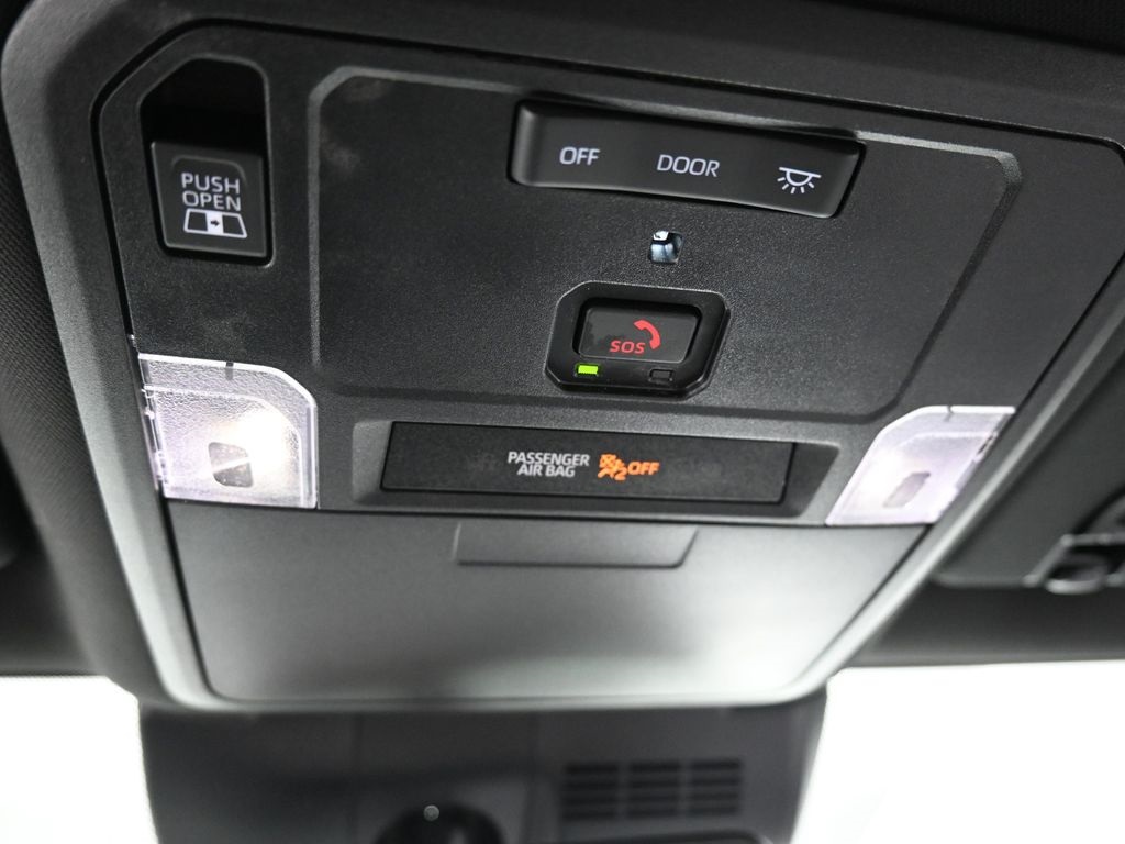 2024 Toyota Tacoma photo 20