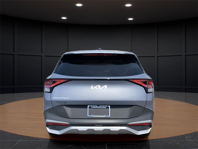 2023 Kia Sportage EX photo 4