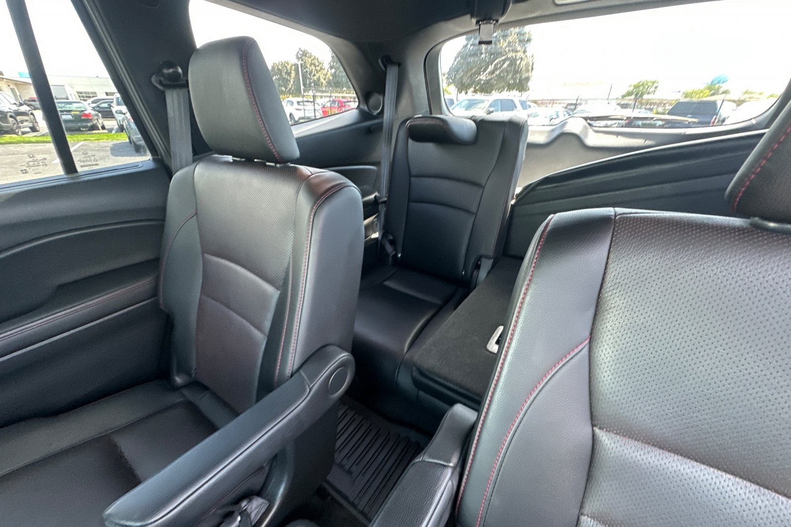 2022 Honda Pilot Black Edition photo 16