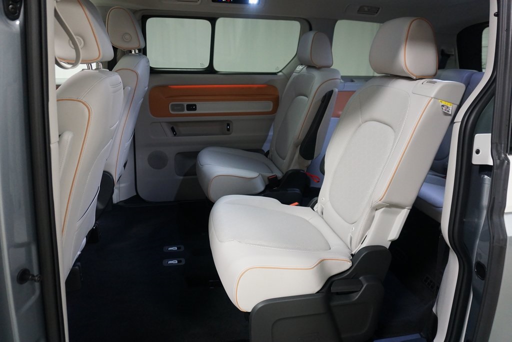 2025 Volkswagen ID. Buzz photo 14