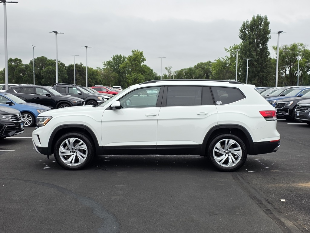 Used 2023 Volkswagen Atlas SE w/Tech with VIN 1V2HR2CA7PC555480 for sale in St. Cloud, Minnesota