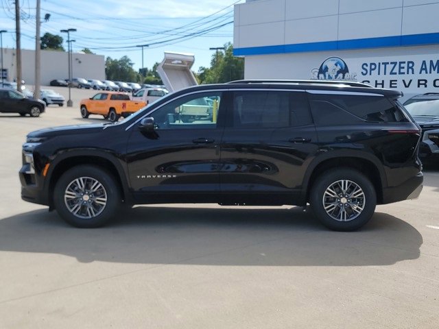 2026 Chevrolet Traverse photo 7