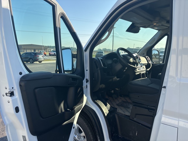 2025 Ram ProMaster 1500 SLT Cargo Van High Roof photo 9