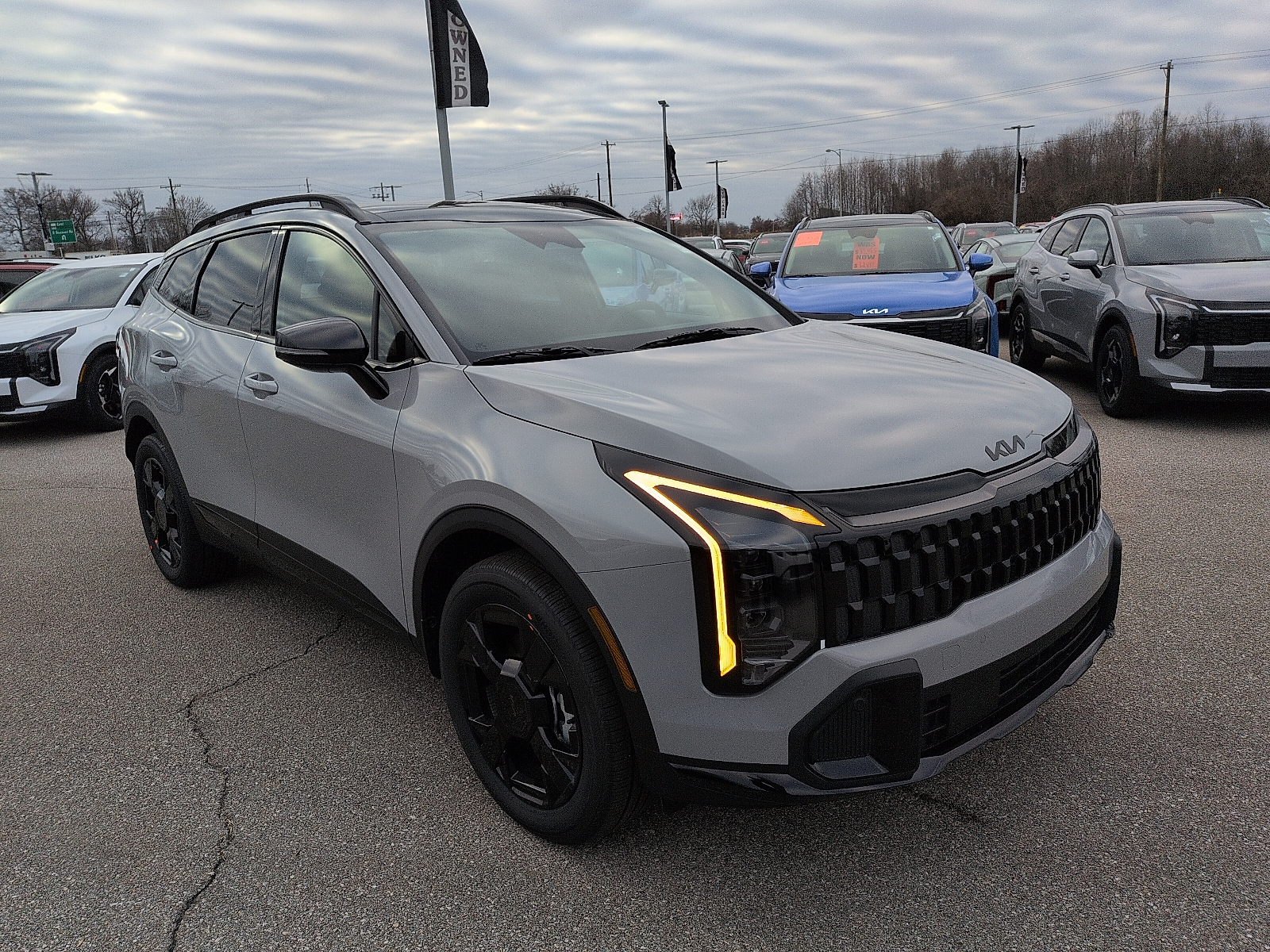 2026 Kia Sportage X-Line Hybrid's photo