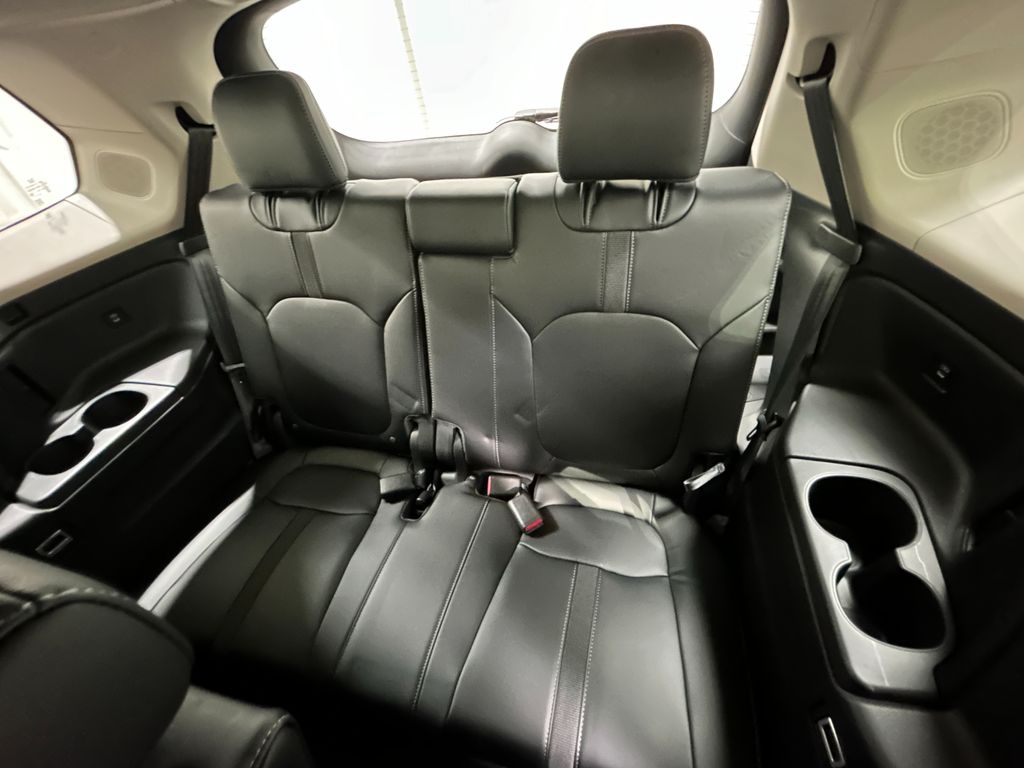 2025 Honda Pilot Touring photo 21