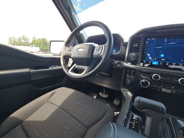 2025 Ford F-150 XLT photo 22