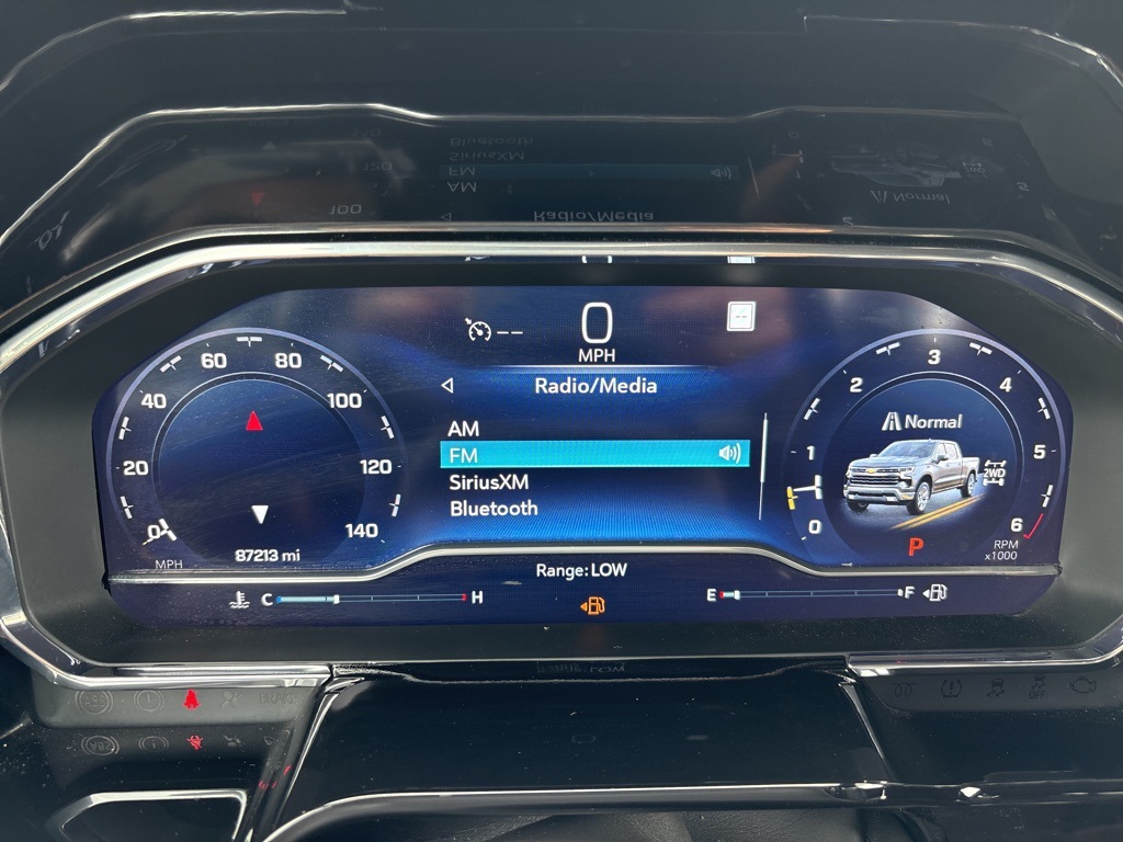 2023 Chevrolet Silverado 1500 LTZ photo 16