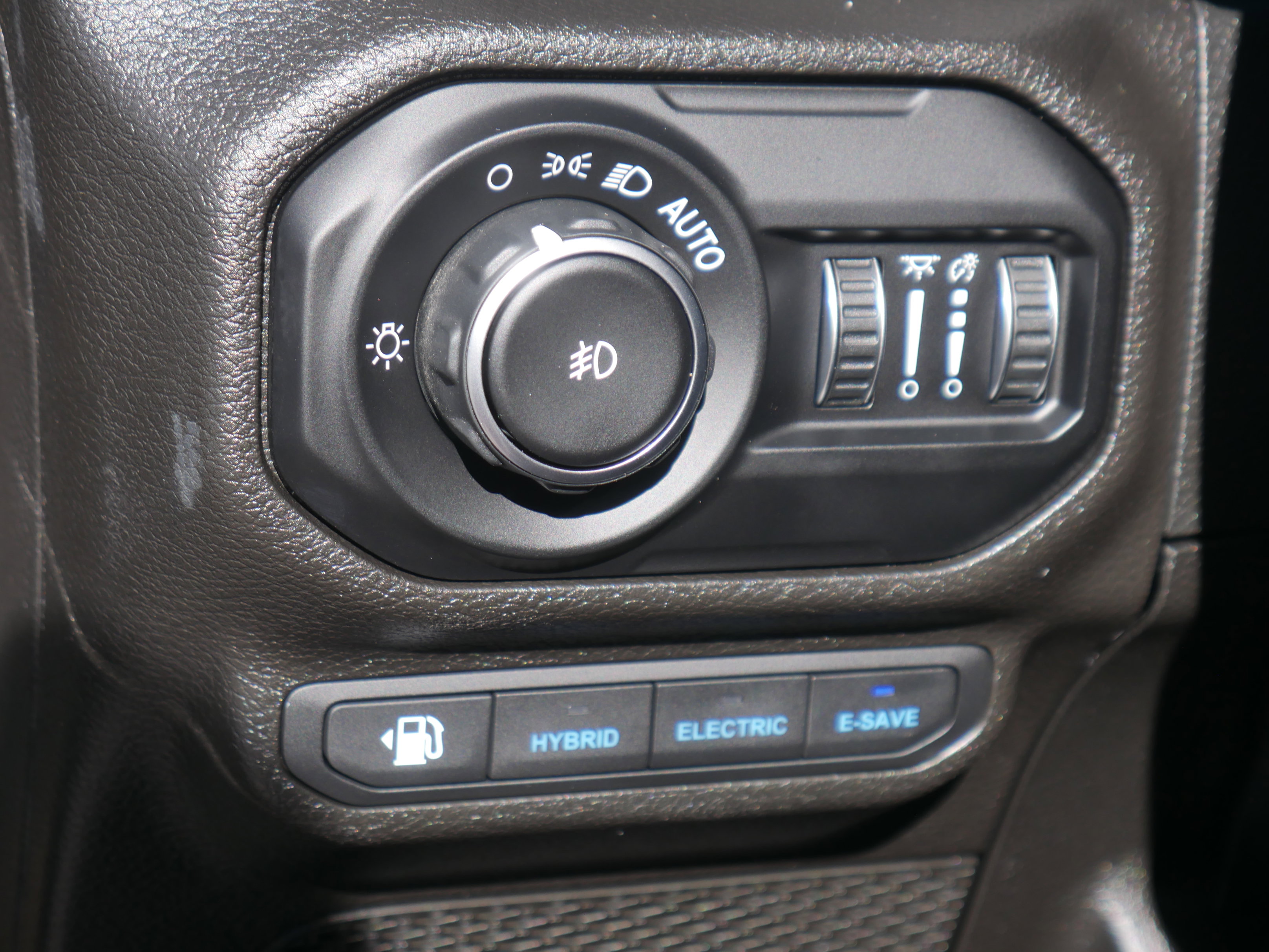 2021 Jeep Wrangler 4xe Unlimited Rubicon photo 4