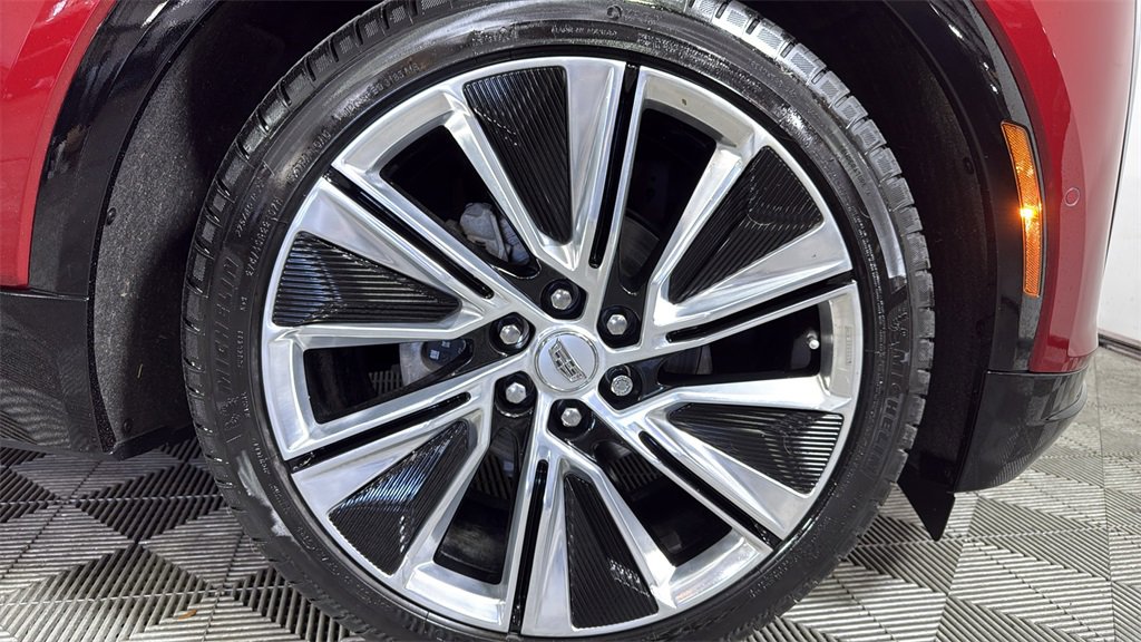 2024 Cadillac Lyriq Luxury photo 36