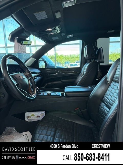 2021 Cadillac Escalade Sport Platinum's photo