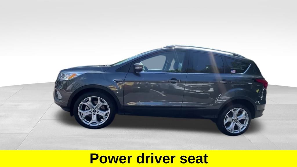 2019 Ford Escape Titanium photo 14