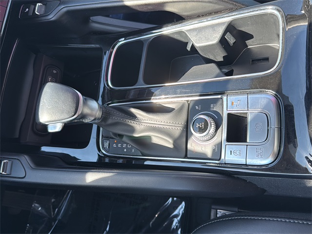 2025 Kia Telluride S photo 14