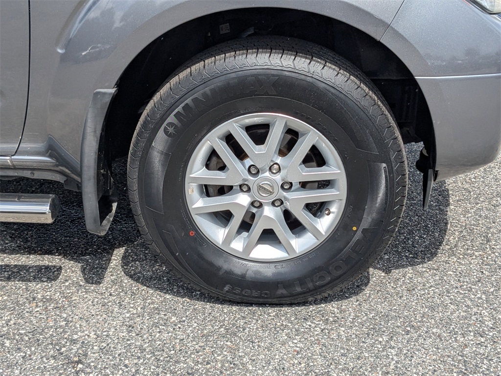 2019 Nissan Frontier SV photo 11