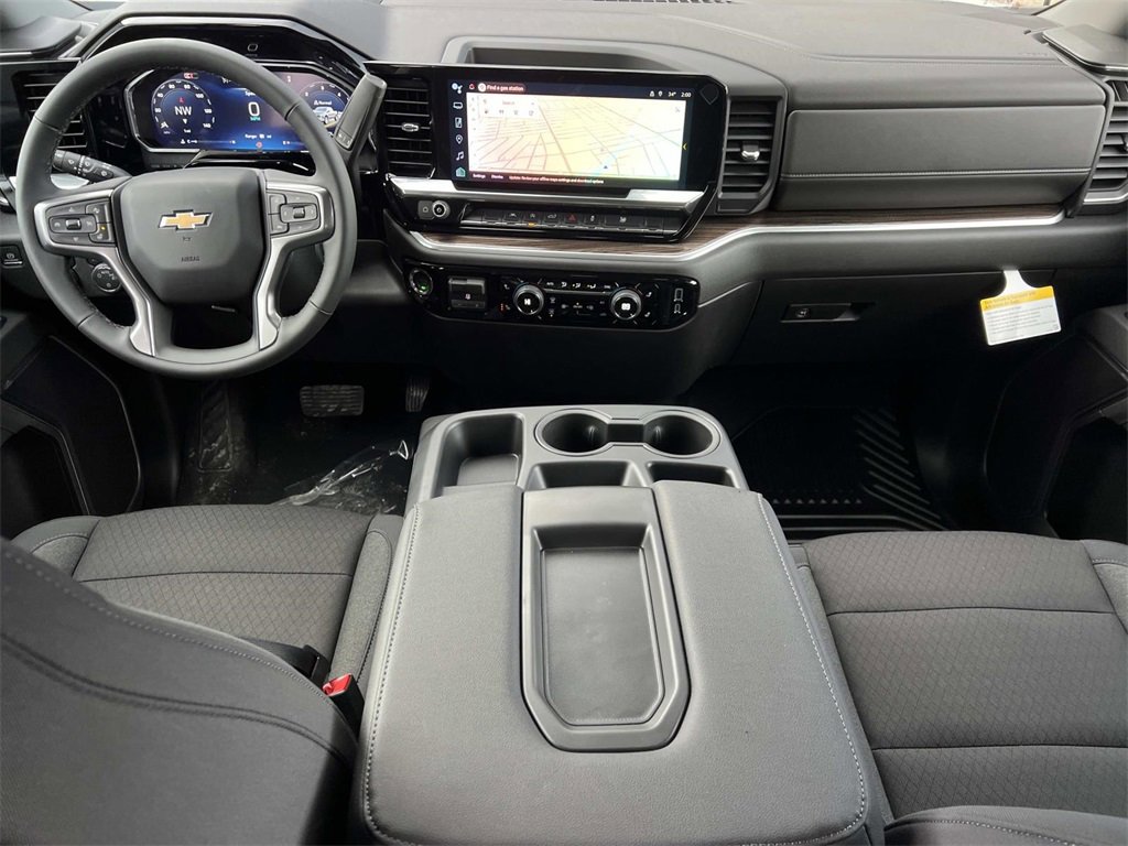 2026 Chevrolet Silverado 1500 LT photo 3