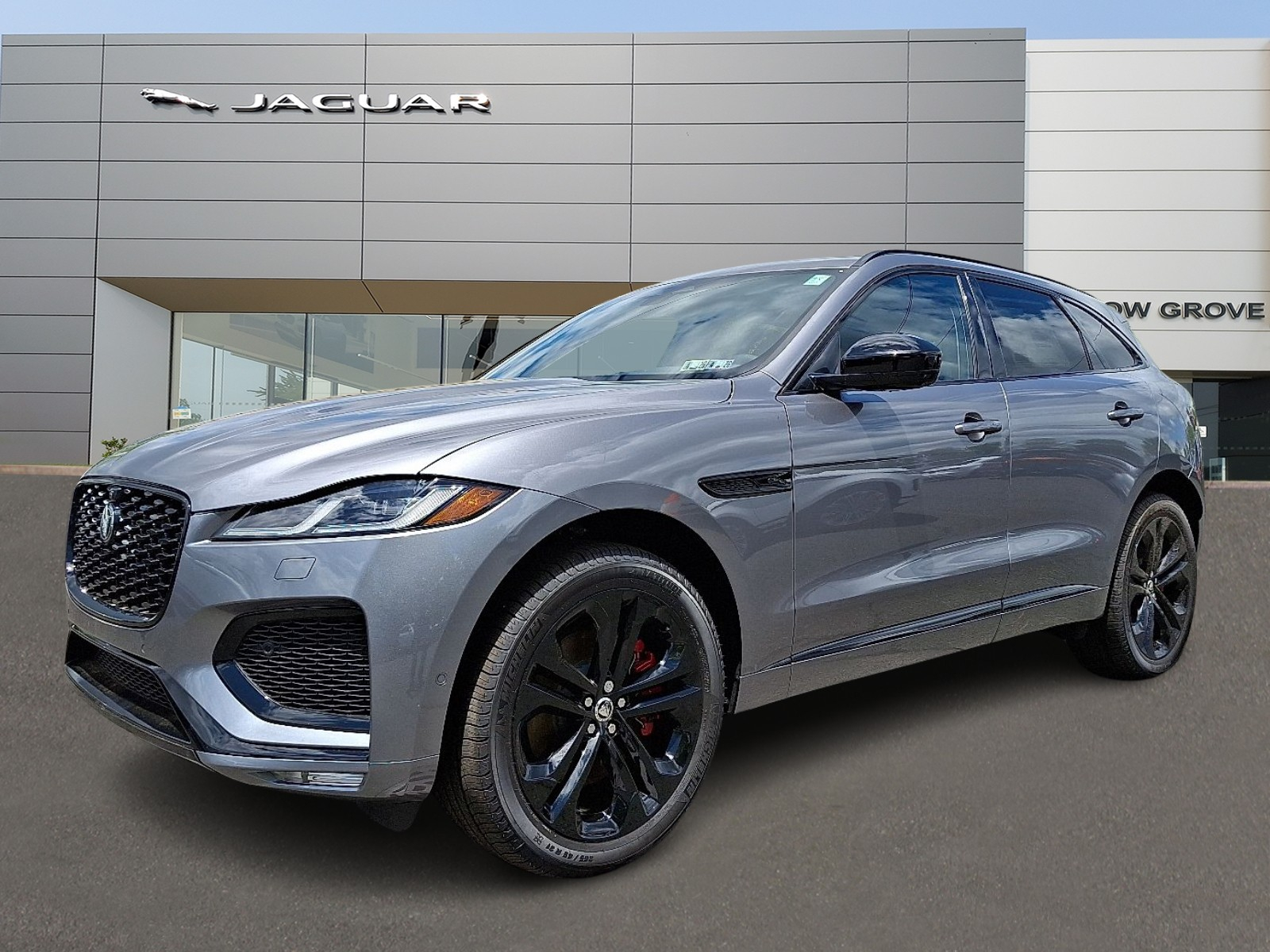2026 Jaguar F-Pace R-Dynamic S's photo