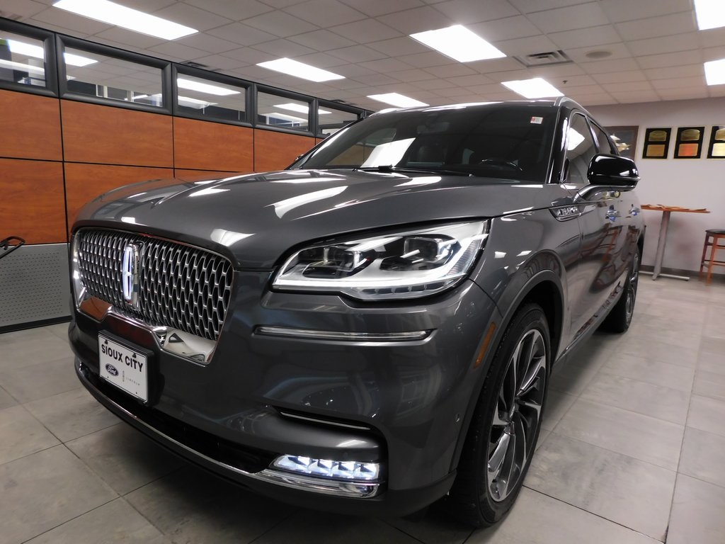 2021 Lincoln Aviator Reserve photo 2