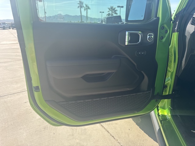 2025 Jeep Gladiator Mojave photo 16