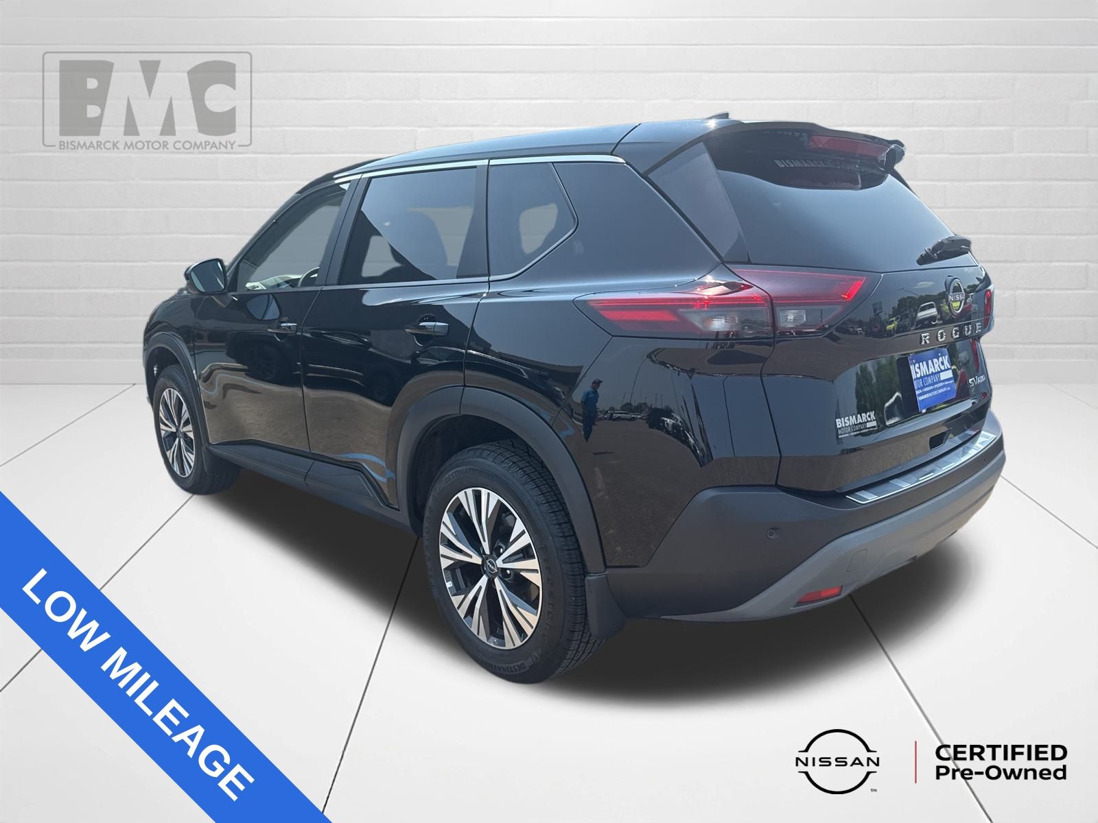 2023 Nissan Rogue SV photo 3