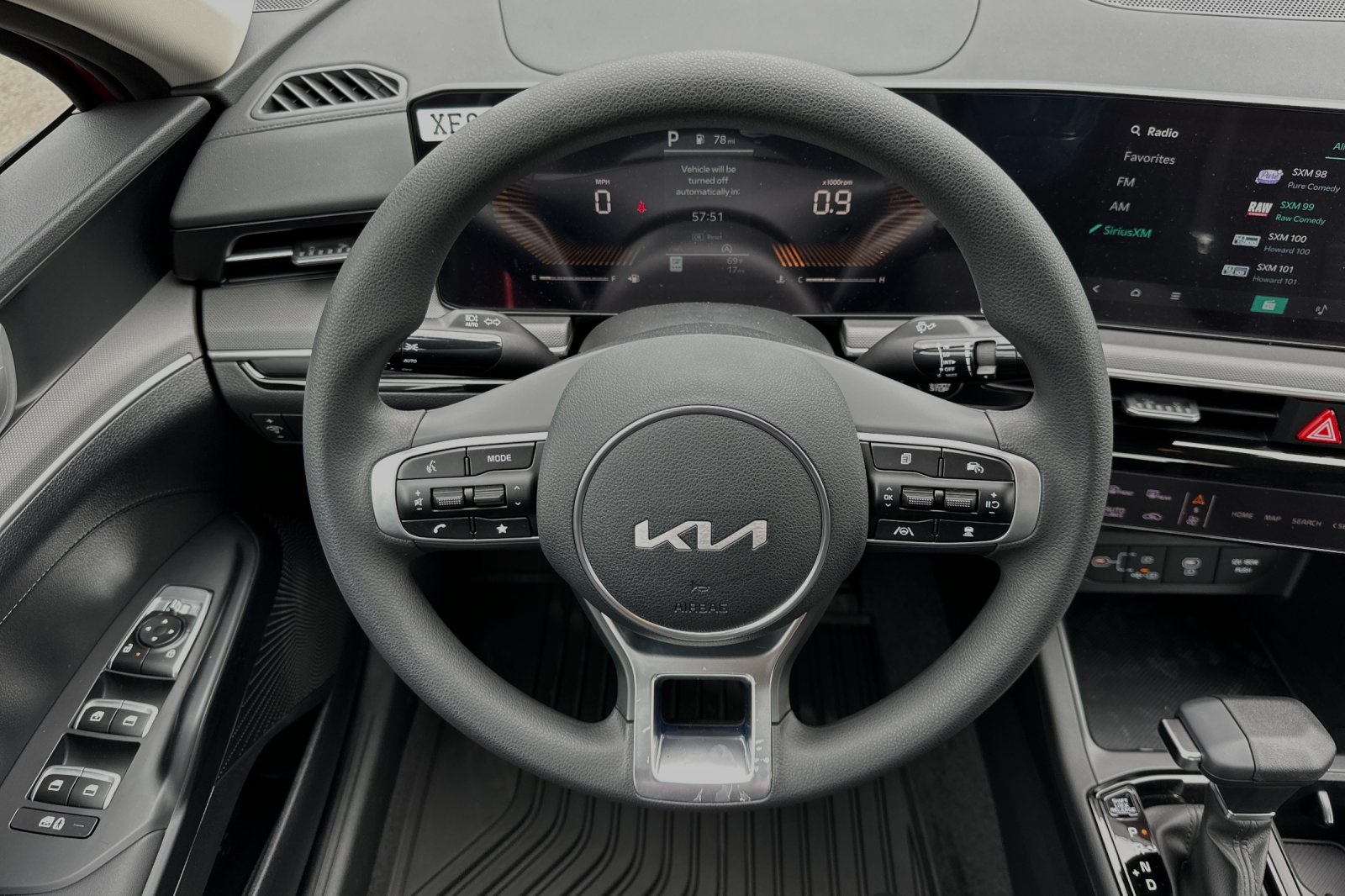 2025 Kia K5 LXS photo 10