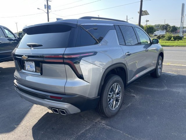 2025 Chevrolet Traverse photo 6