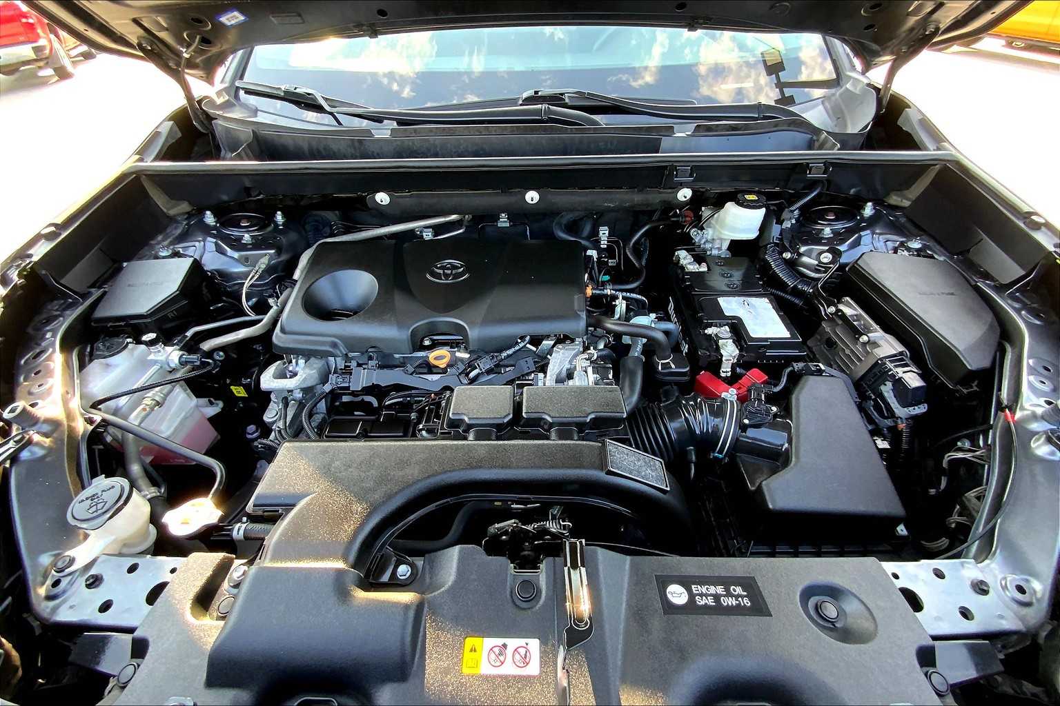 2021 Toyota RAV4 LE photo 30