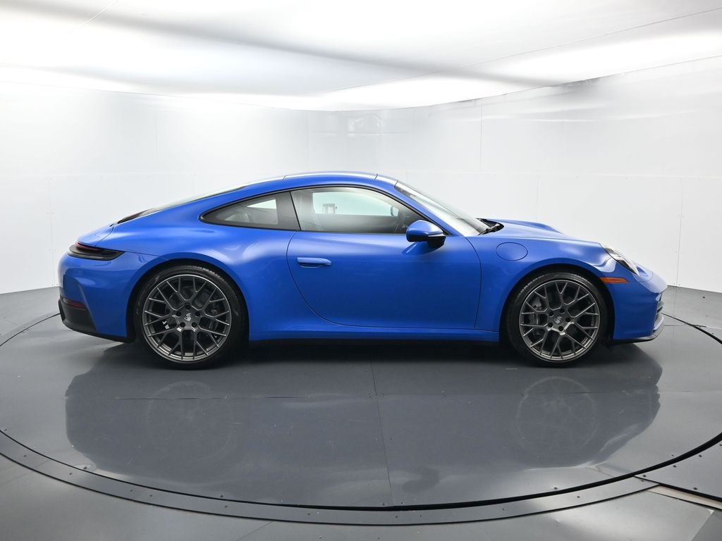 2025 Porsche 911 photo 14