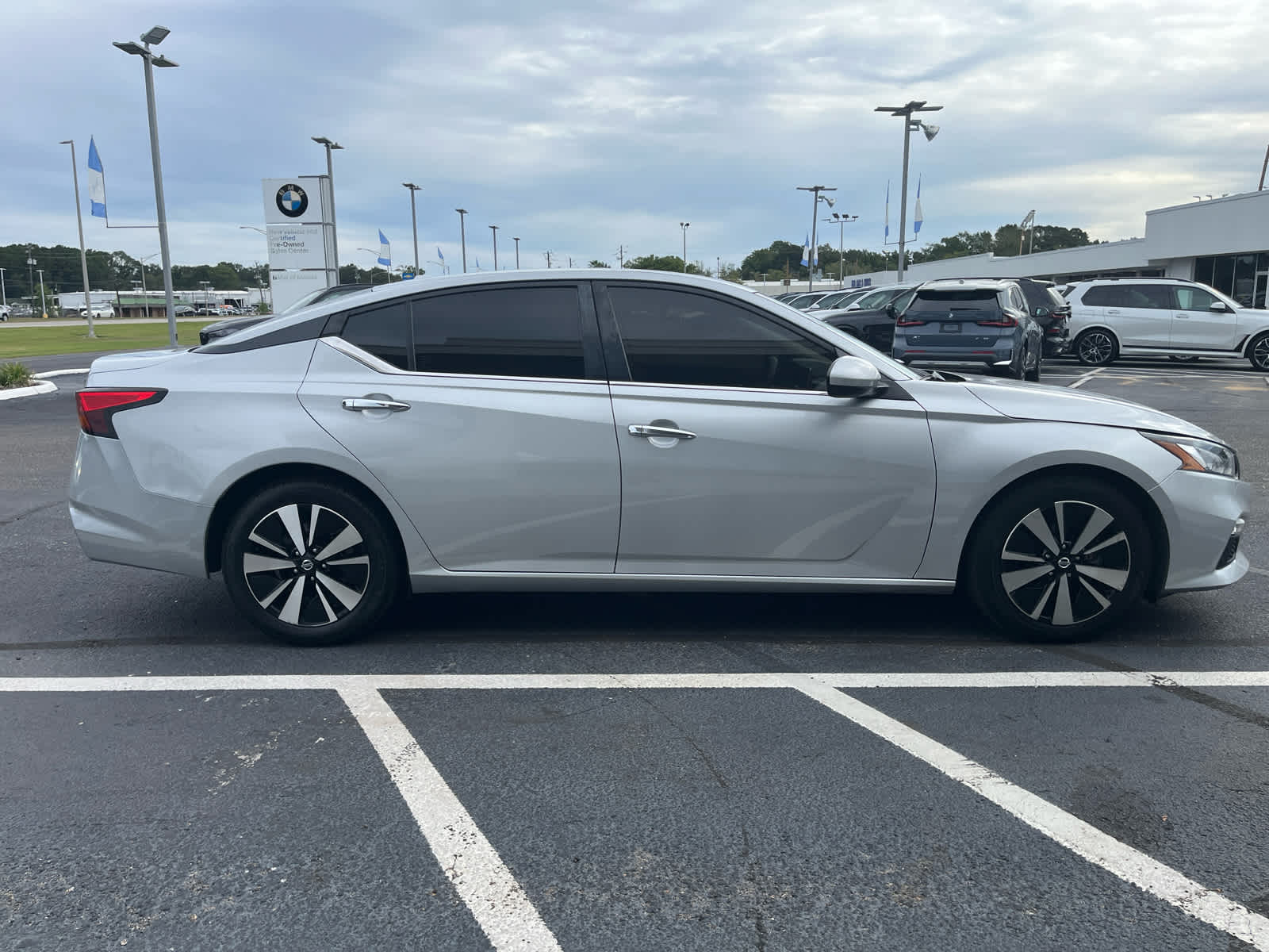 2022 Nissan Altima 2.5 SV photo 3