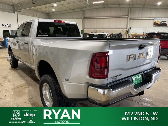 2026 Ram 3500 Big Horn photo 3