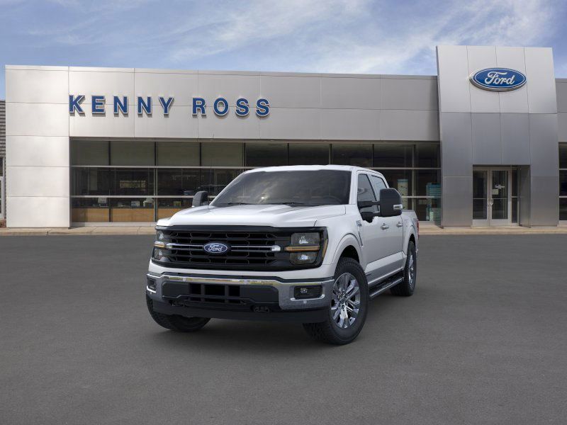 2025 Ford F-150 XLT photo 2