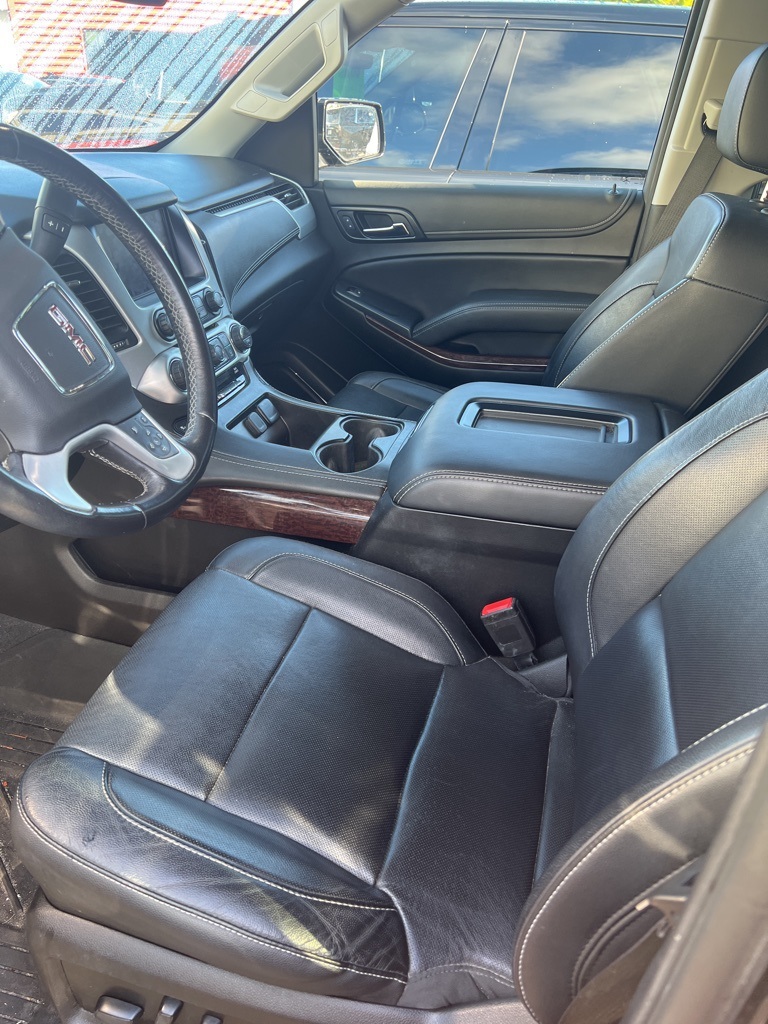 2020 Gmc Yukon XL SLT photo 3