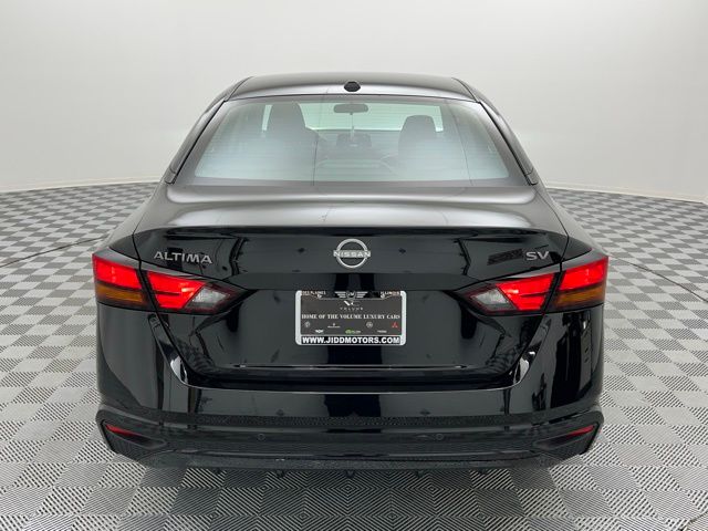 2024 Nissan Altima 2.5 SV photo 5