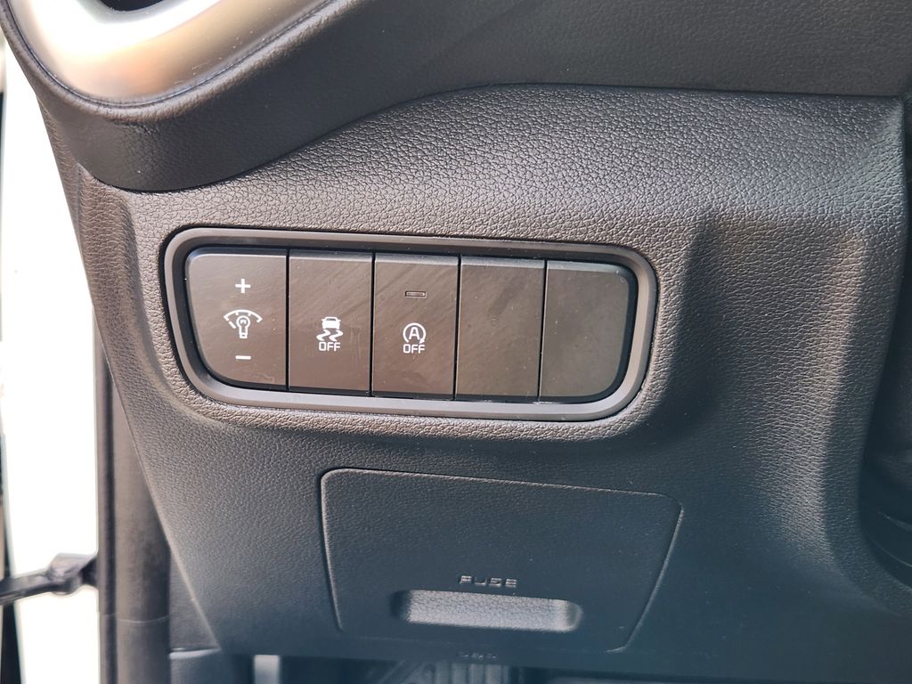 2023 Kia Soul LX photo 11