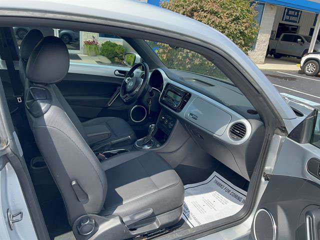 2014 Volkswagen Beetle 2.5 TDI photo 14