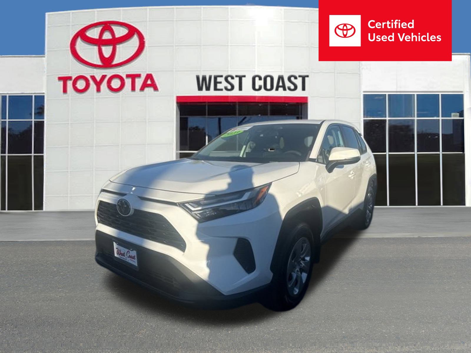 2023 Toyota RAV4 LE