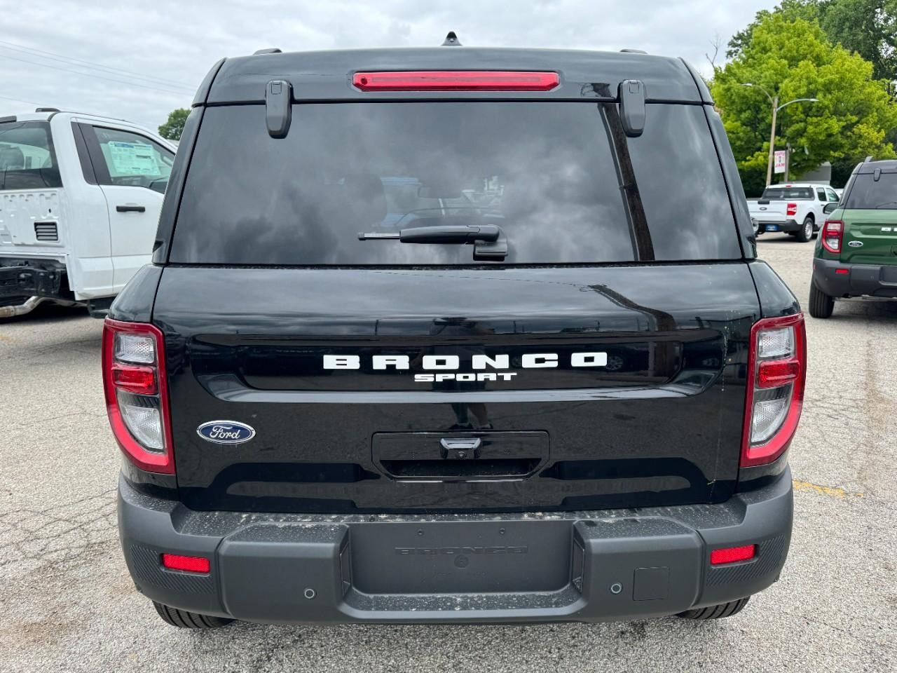 2025 Ford Bronco Sport Outer Banks photo 3