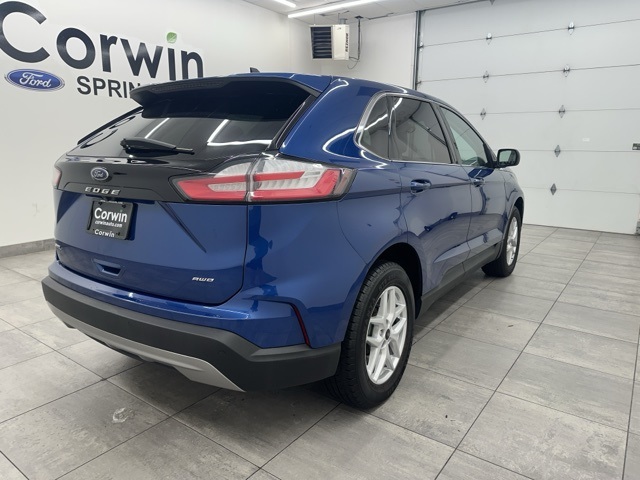 2023 Ford Edge SEL photo 4