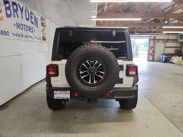 2025 Jeep Wrangler Willys photo 4