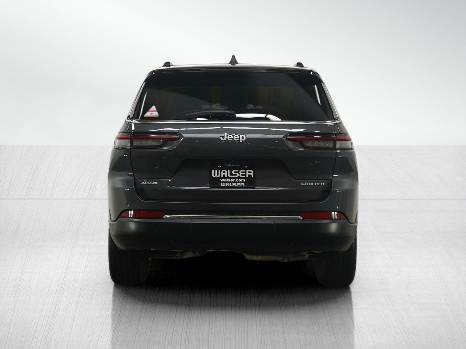 2024 Jeep Grand Cherokee Limited photo 3