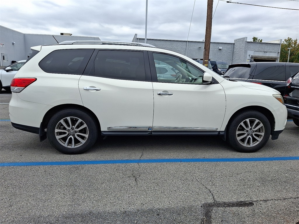 2014 Nissan Pathfinder SL photo 6