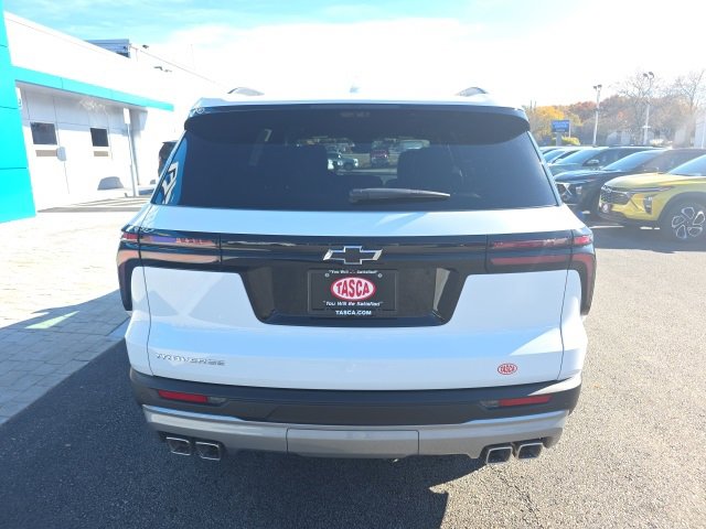 2026 Chevrolet Traverse photo 4