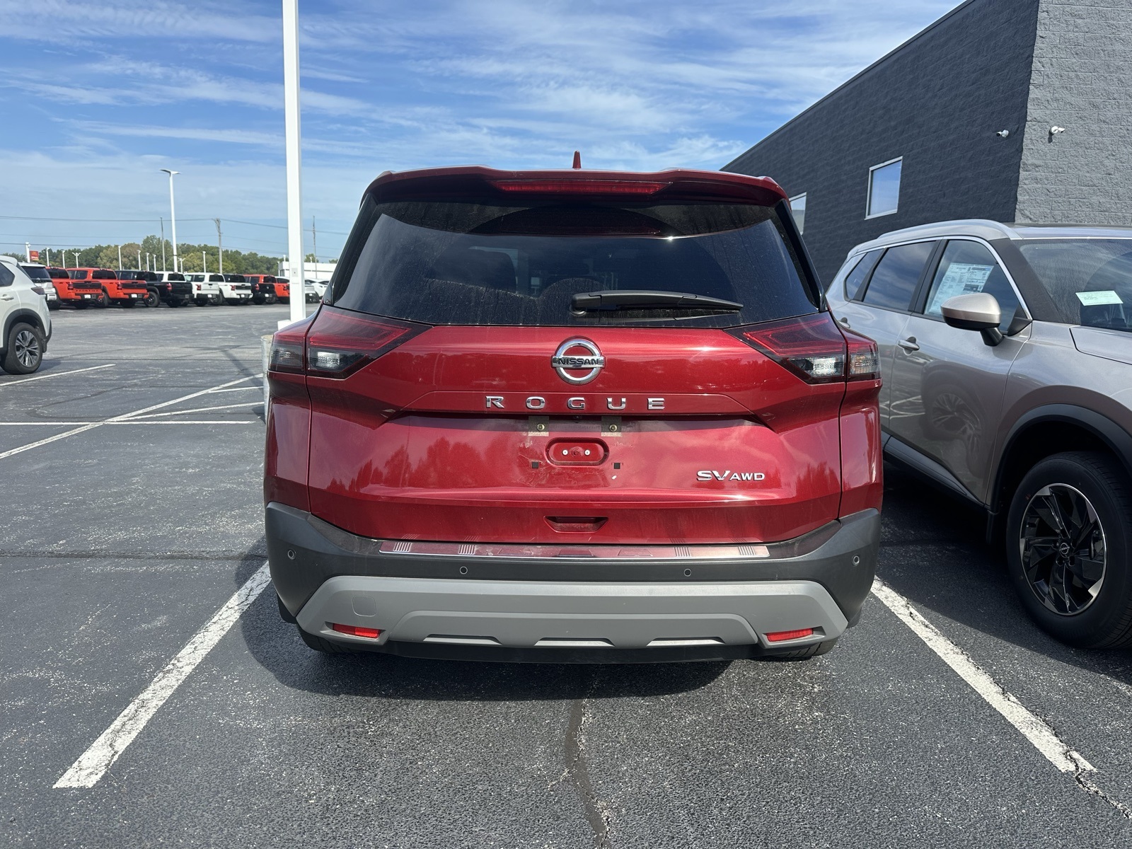2021 Nissan Rogue SV photo 4