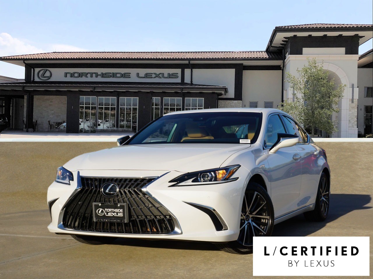 2024 Lexus ES 350's photo