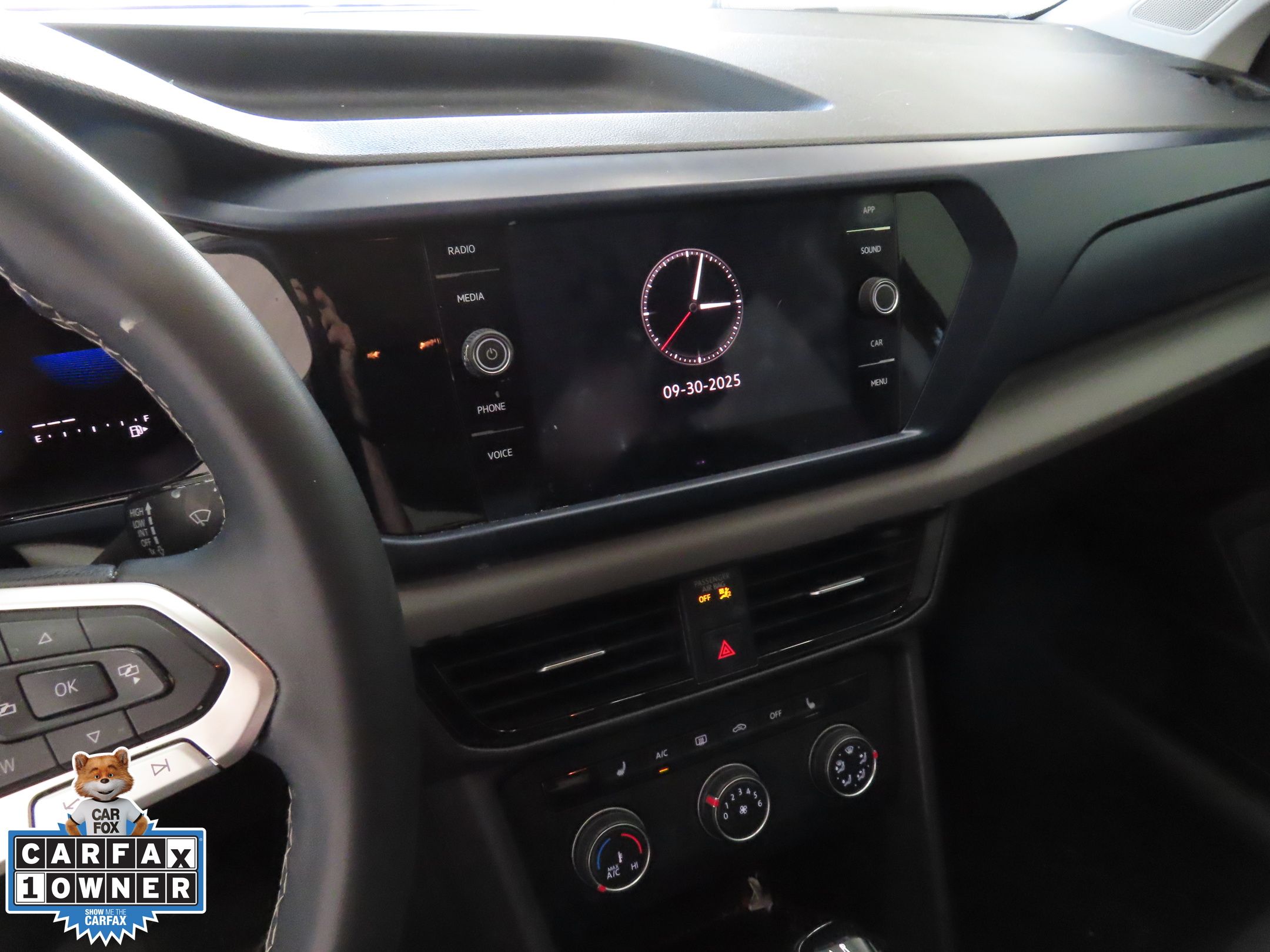 2022 Volkswagen Taos SE photo 15