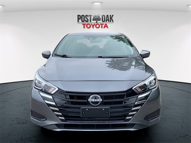 2024 Nissan Versa 1.6 SV photo 3