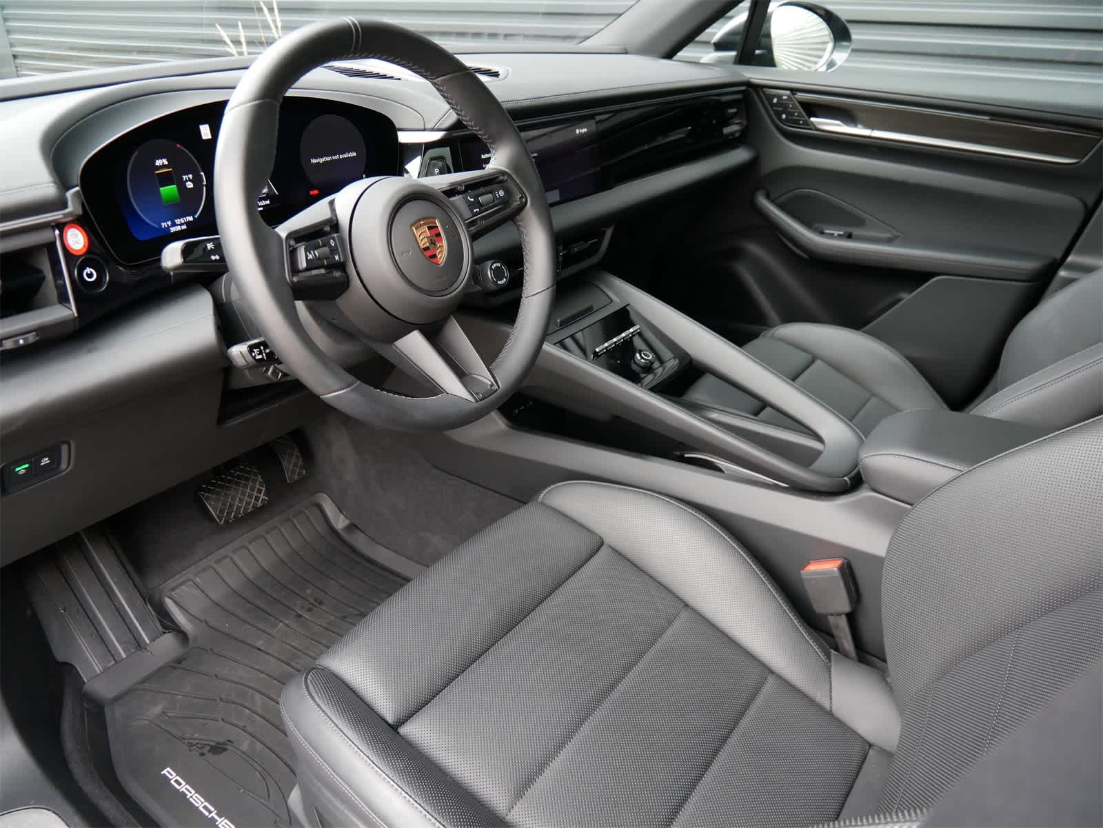 2024 Porsche Macan Electric 4 photo 4