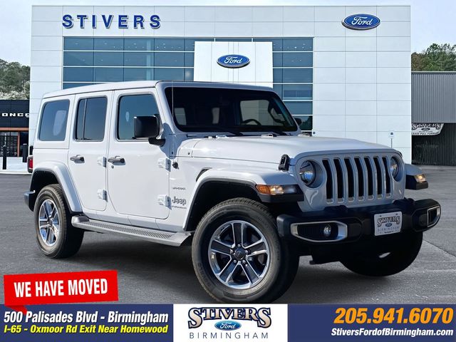 2023 Jeep Wrangler 4-Door Sahara's photo