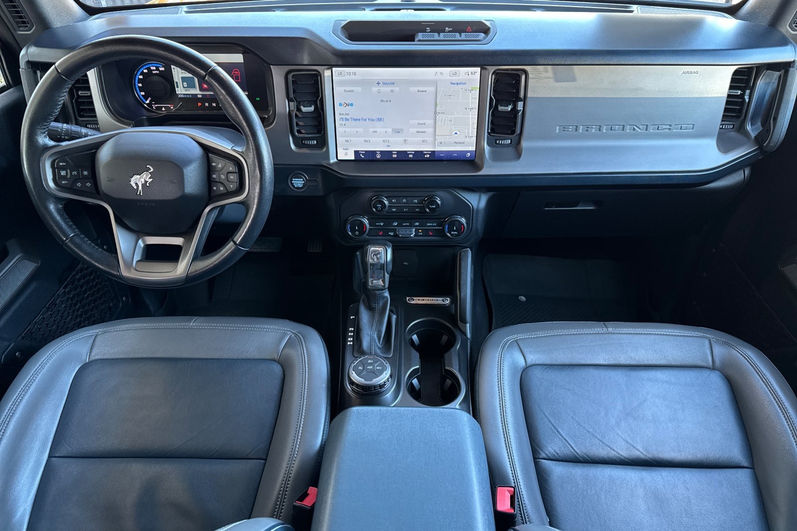 2022 Ford Bronco Outer Banks photo 12