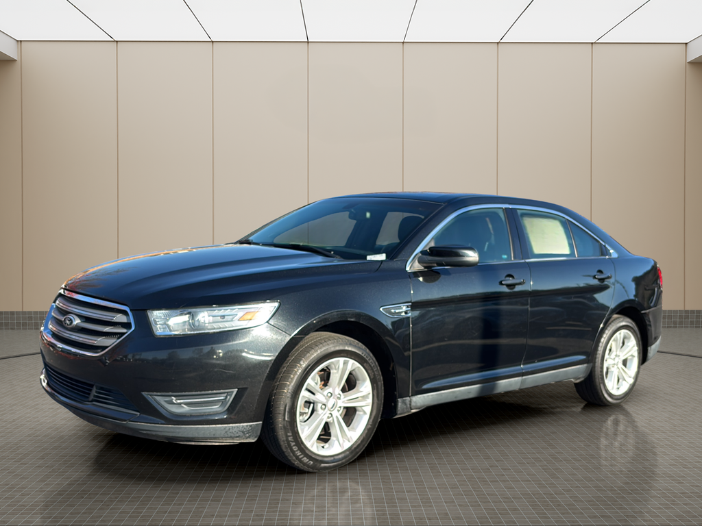 2013 Ford Taurus SEL's photo