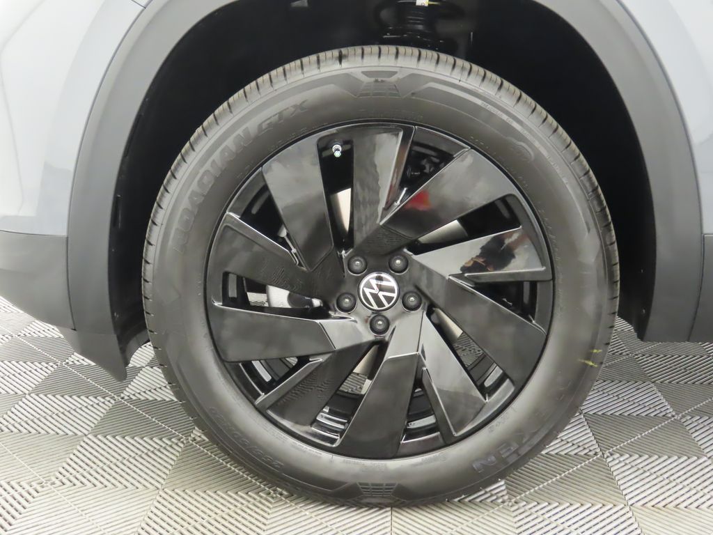 2026 Volkswagen Atlas SE Technology photo 30